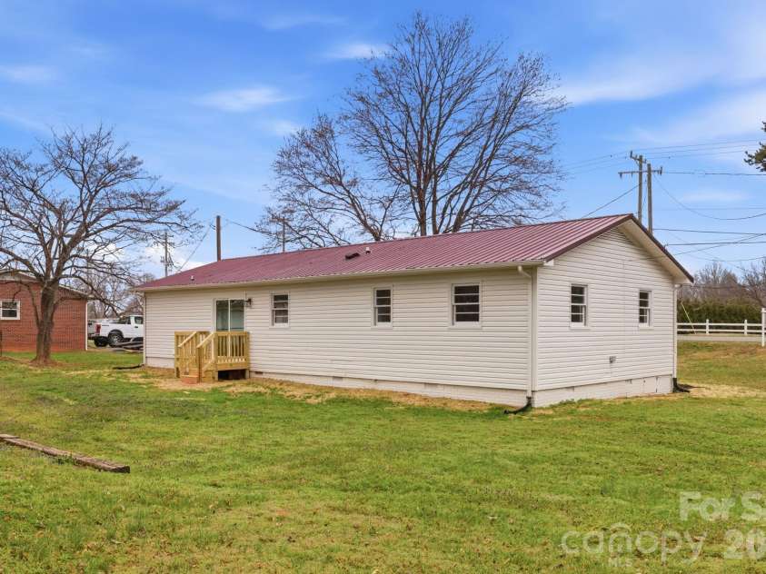 339 Eastway Drive, Troutman, NC 28166.  MLS# CAR4341435, YatesRealty ID 4058. 