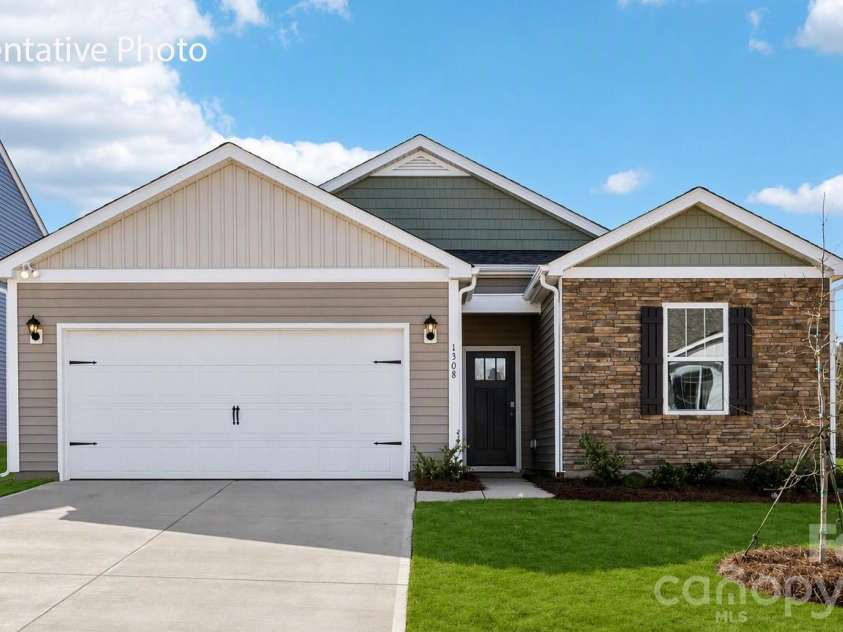 1260 Lavender Drive, Richburg, SC 29729.  MLS# CAR4409900, YatesRealty ID 40582. 