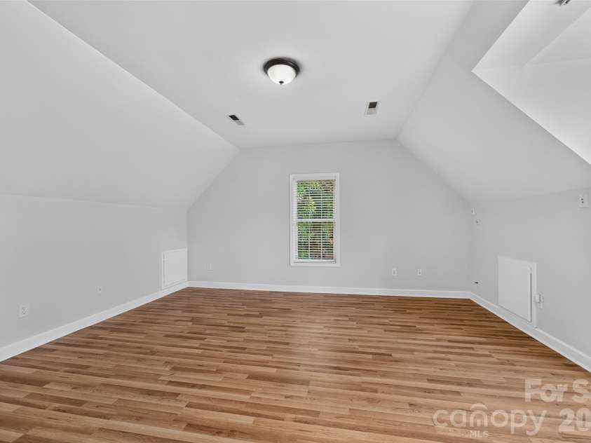 220 35th Avenue, Hickory, NC 28601.  MLS# CAR4409719, YatesRealty ID 40585. 