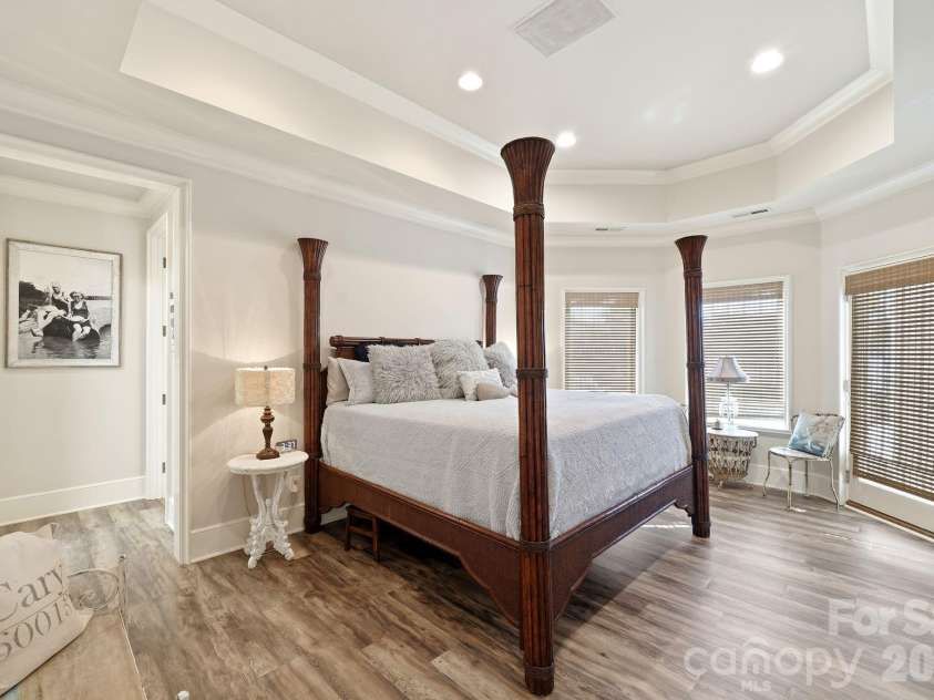18332 Harbor Light Boulevard, Cornelius, NC 28031.  MLS# CAR4409925, YatesRealty ID 40586. 