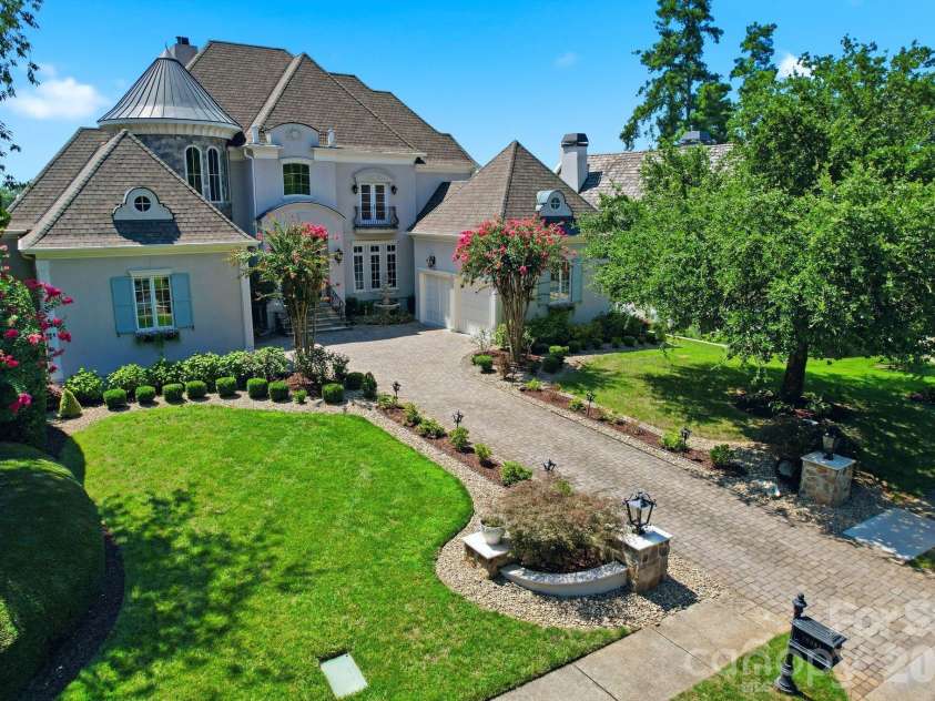 18332 Harbor Light Boulevard, Cornelius, NC 28031.  MLS# CAR4409925, YatesRealty ID 40586. 