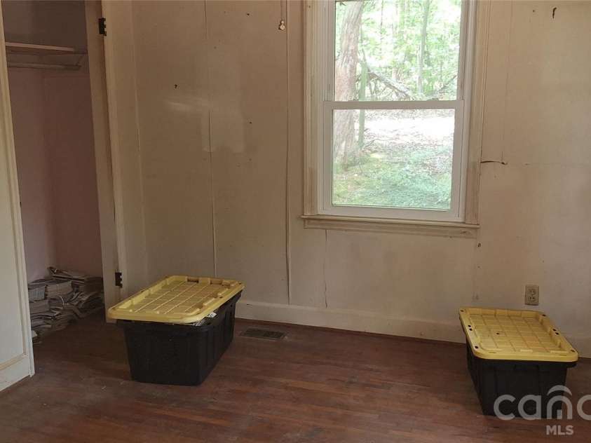 1036 Curve View Road, Lincolnton, NC 28092.  MLS# CAR4409839, YatesRealty ID 40588. Bedroom