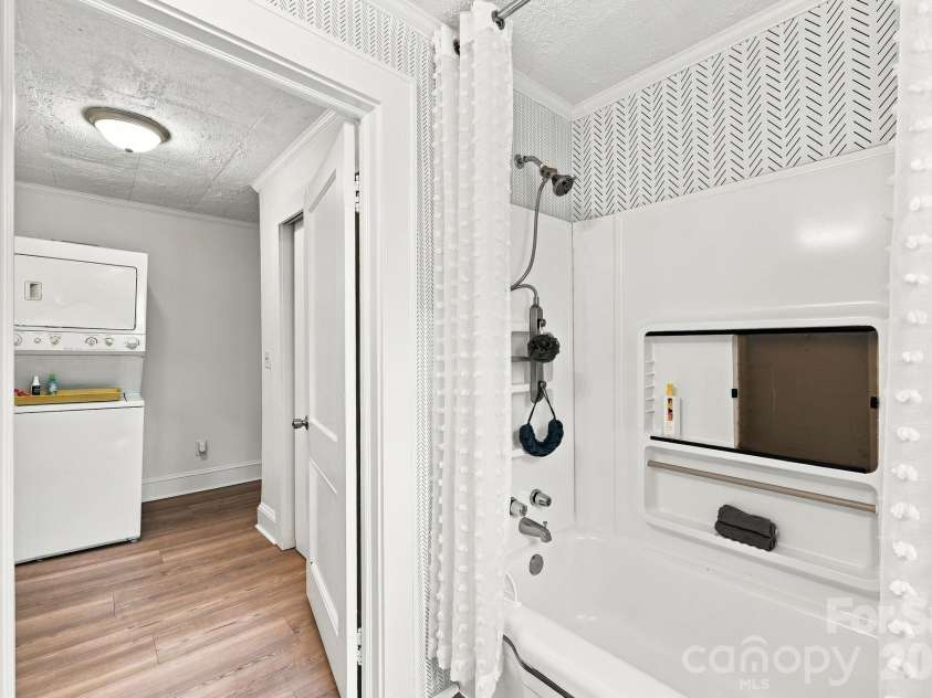 74 Pinecrest Drive, Concord, NC 28027.  MLS# CAR4404685, YatesRealty ID 40589. 