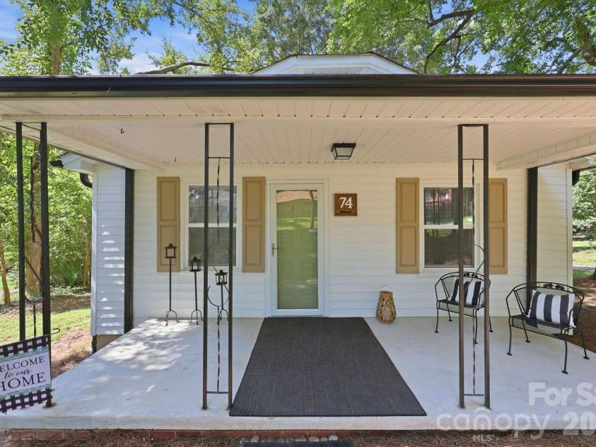 74 Pinecrest Drive, Concord, NC 28027.  MLS# CAR4404685, YatesRealty ID 40589. 