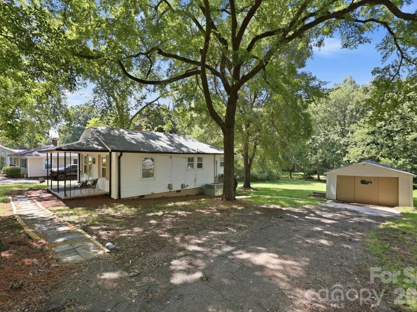 74 Pinecrest Drive, Concord, NC 28027.  MLS# CAR4404685, YatesRealty ID 40589. 