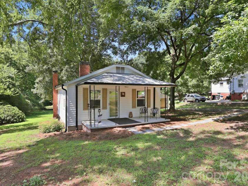 74 Pinecrest Drive, Concord, NC 28027.  MLS# CAR4404685, YatesRealty ID 40589. 