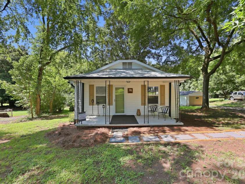 74 Pinecrest Drive, Concord, NC 28027.  MLS# CAR4404685, YatesRealty ID 40589. 