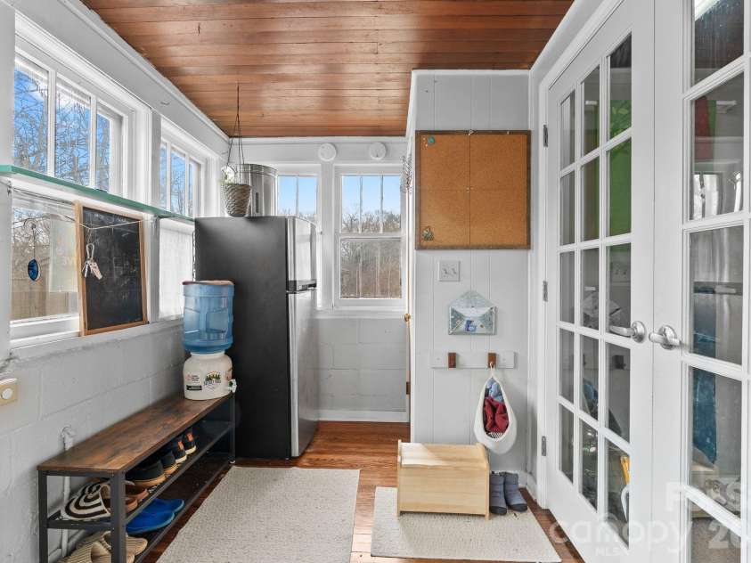 271 Pisgah View Road, Asheville, NC 28806.  MLS# CAR4352368, YatesRealty ID 4059. Mudroom/ Entry Off Kitchen 
