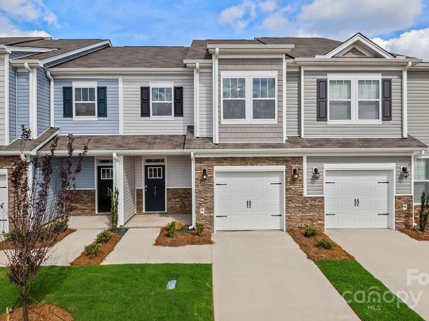 375 Creekview Road, Hendersonville, NC 28792.  MLS# CAR4328531, YatesRealty ID 4059. Photos are representative