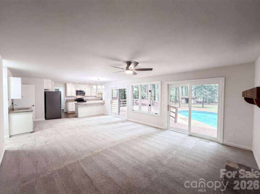 608 Amanda Drive, Matthews, NC 28104.  MLS# CAR4409974, YatesRealty ID 40590. 
