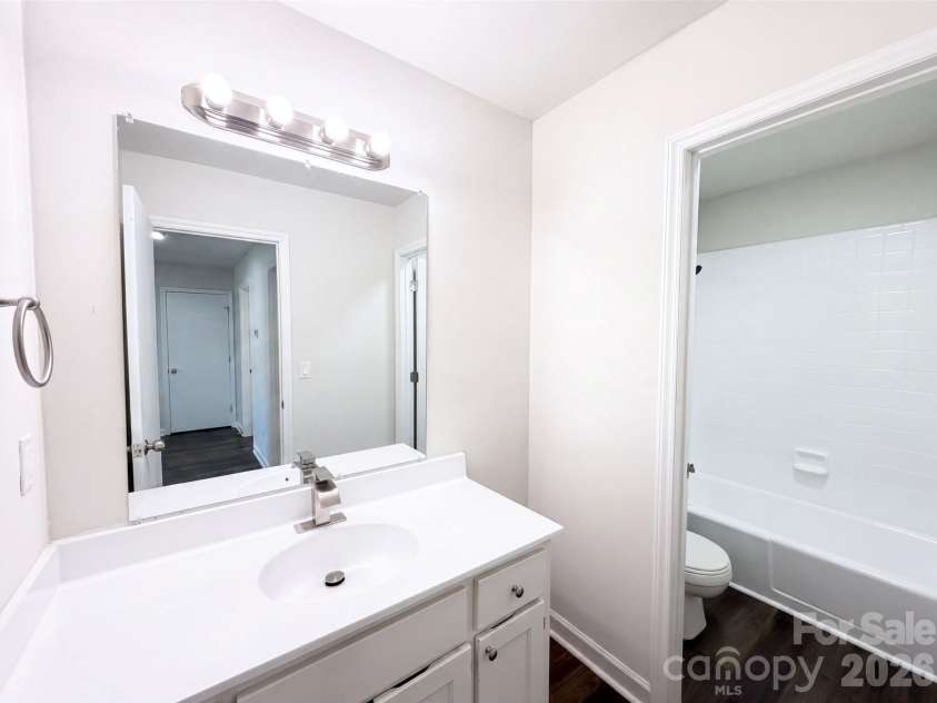 608 Amanda Drive, Matthews, NC 28104.  MLS# CAR4409974, YatesRealty ID 40590. 