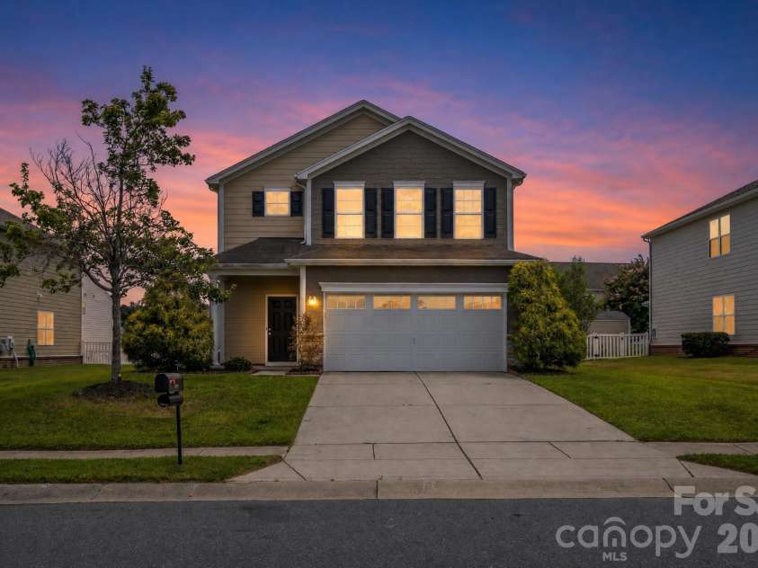 4006 Farm Pond Road, Indian Trail, NC 28079.  MLS# CAR4409717, YatesRealty ID 40592. 