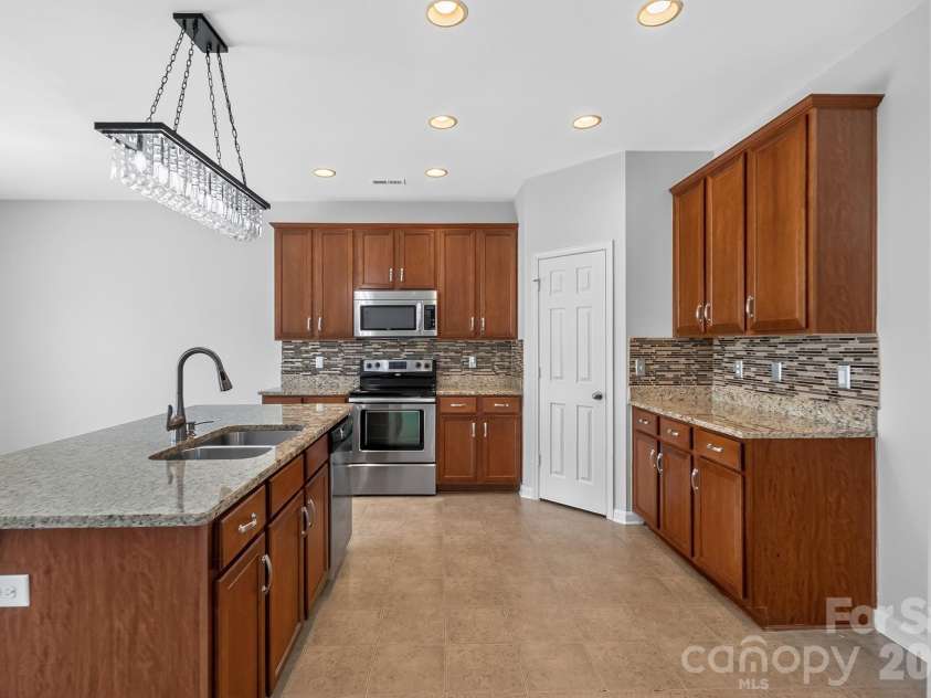 4006 Farm Pond Road, Indian Trail, NC 28079.  MLS# CAR4409717, YatesRealty ID 40592. 