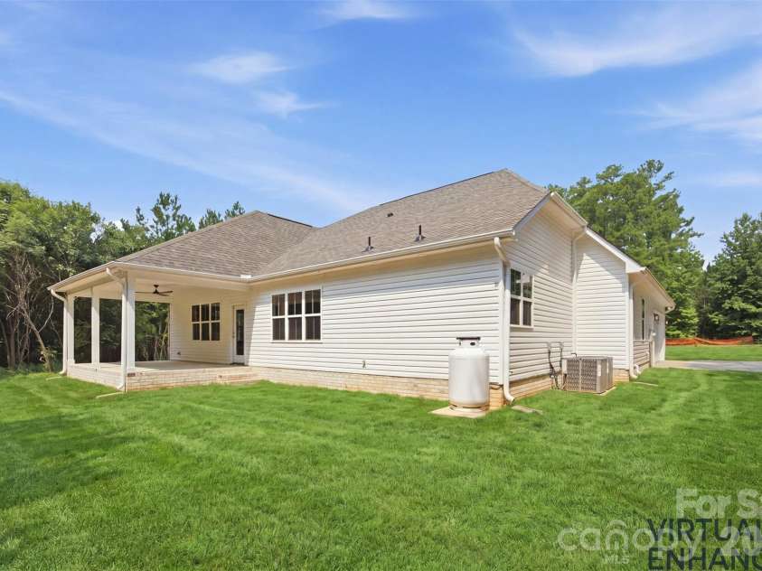 5088 Lacewood Court, Concord, NC 28025.  MLS# CAR4409269, YatesRealty ID 40595. 