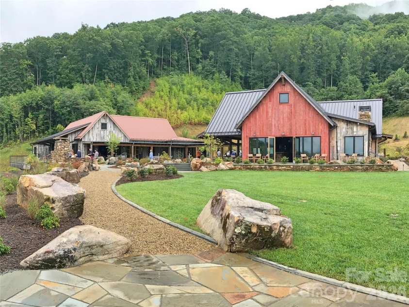 6880 Cabin Flats Road, Sylva, NC 28779.  MLS# CAR4407864, YatesRealty ID 40596. 