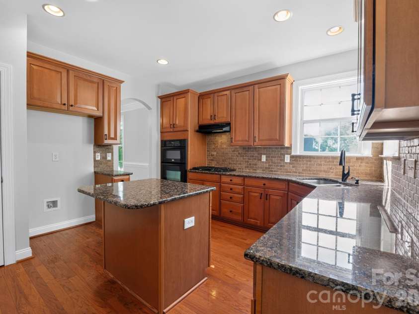 3105 Linkside Court, Fort Mill, SC 29715.  MLS# CAR4409933, YatesRealty ID 40598. 