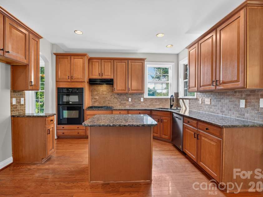 3105 Linkside Court, Fort Mill, SC 29715.  MLS# CAR4409933, YatesRealty ID 40598. 