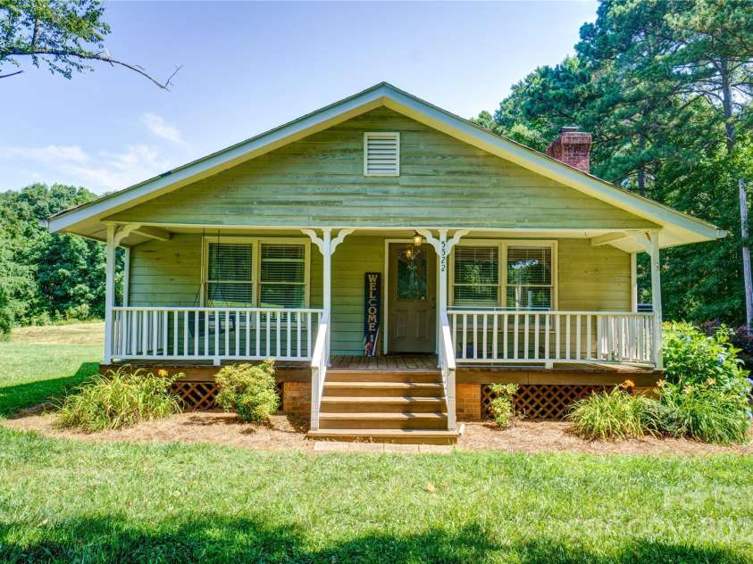 5610 Golden Pond Drive, Indian Trail, NC 28079.  MLS# CAR4150414, YatesRealty ID 406. 