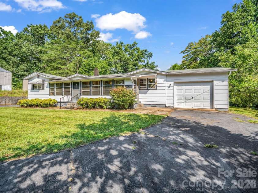 238 Howell Road, Lake Lure, NC 28746.  MLS# CAR4409838, YatesRealty ID 40601. 