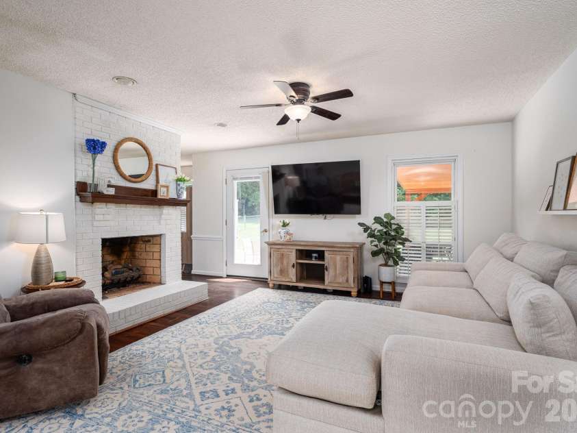 2610 Prince Drive, Lincolnton, NC 28092.  MLS# CAR4409131, YatesRealty ID 40603. 