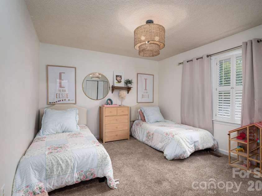 2610 Prince Drive, Lincolnton, NC 28092.  MLS# CAR4409131, YatesRealty ID 40603. 