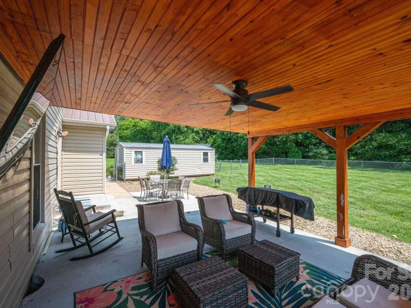 2610 Prince Drive, Lincolnton, NC 28092.  MLS# CAR4409131, YatesRealty ID 40603. 