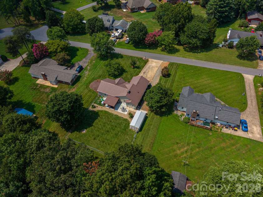2610 Prince Drive, Lincolnton, NC 28092.  MLS# CAR4409131, YatesRealty ID 40603. 