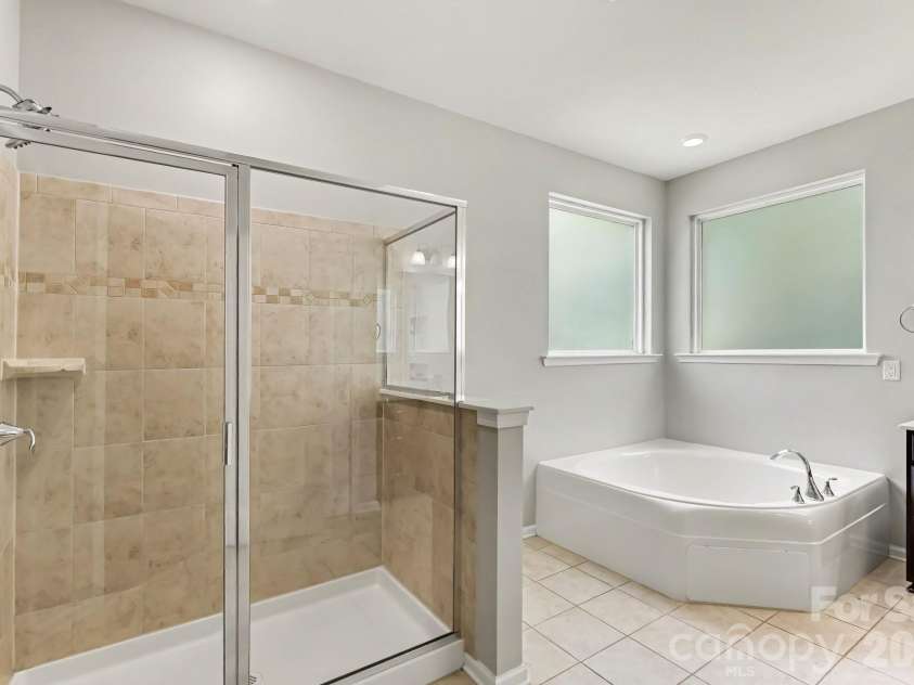 487 Moses Drive, Fort Mill, SC 29707.  MLS# CAR4409879, YatesRealty ID 40604. 