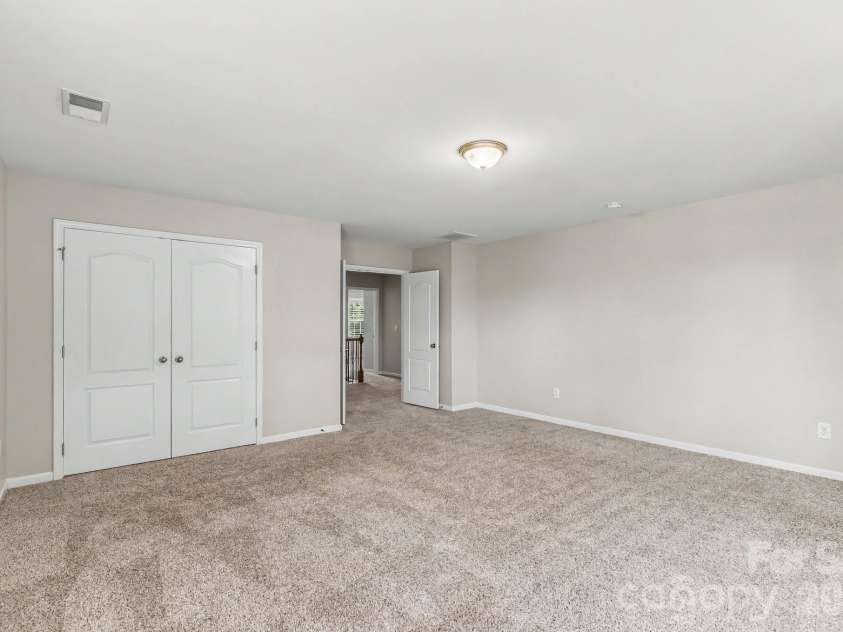 487 Moses Drive, Fort Mill, SC 29707.  MLS# CAR4409879, YatesRealty ID 40604. 