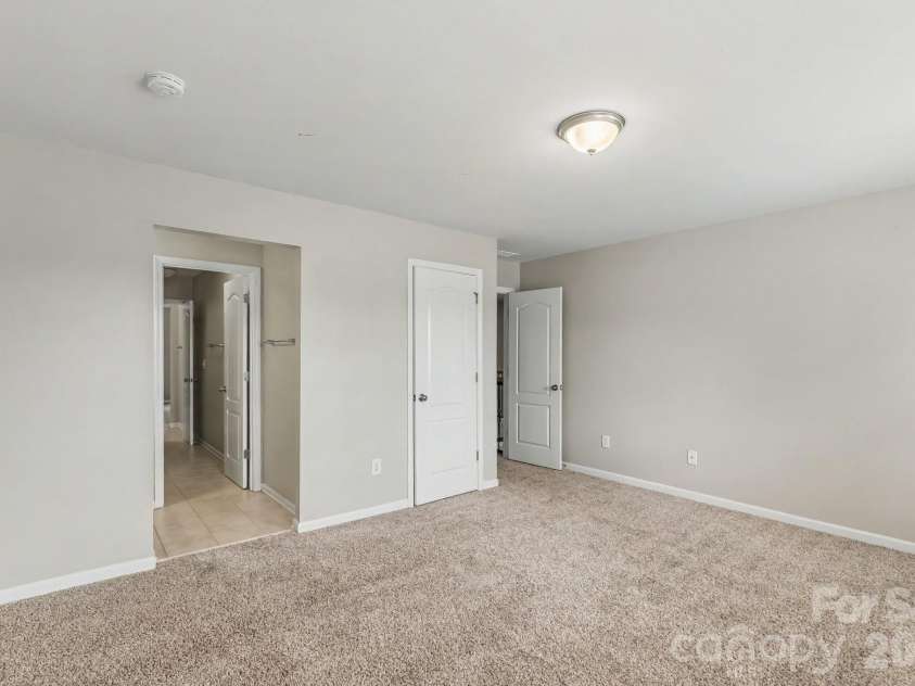 487 Moses Drive, Fort Mill, SC 29707.  MLS# CAR4409879, YatesRealty ID 40604. 