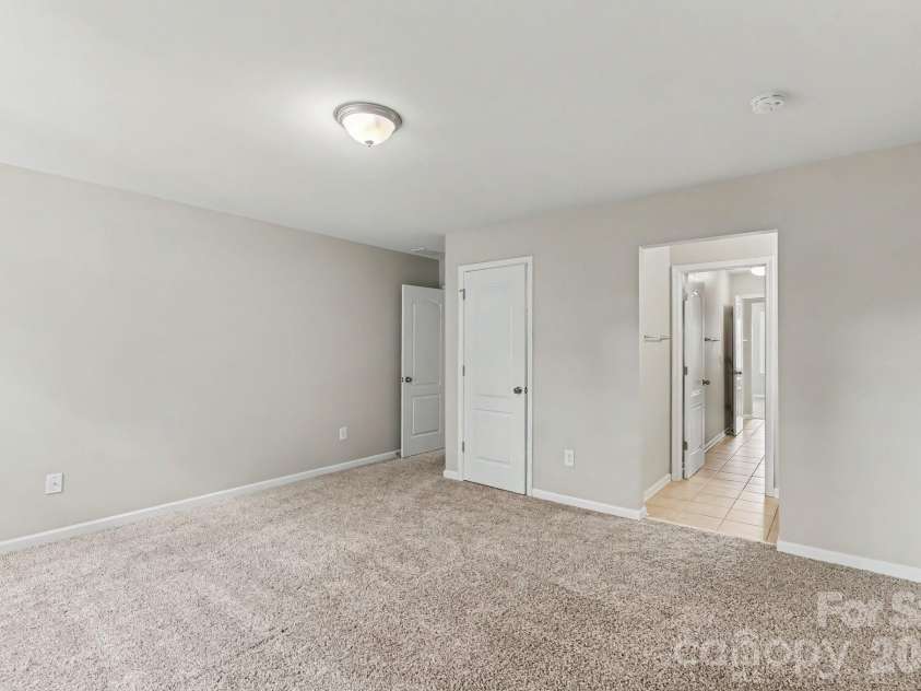 487 Moses Drive, Fort Mill, SC 29707.  MLS# CAR4409879, YatesRealty ID 40604. 