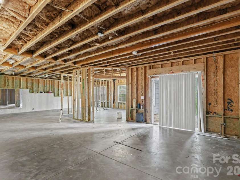 487 Moses Drive, Fort Mill, SC 29707.  MLS# CAR4409879, YatesRealty ID 40604. 