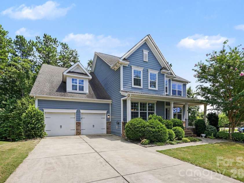 487 Moses Drive, Fort Mill, SC 29707.  MLS# CAR4409879, YatesRealty ID 40604. 
