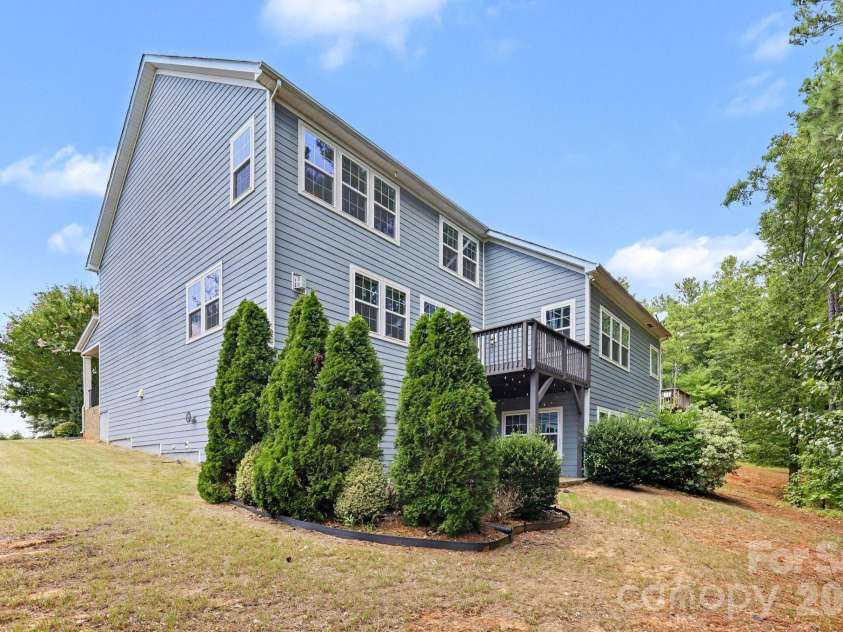 487 Moses Drive, Fort Mill, SC 29707.  MLS# CAR4409879, YatesRealty ID 40604. 