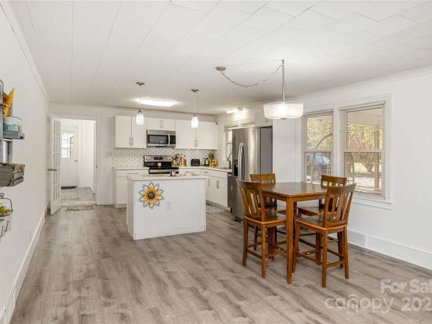 21 Walker Street Extension, Columbus, NC 28722.  MLS# CAR4321536, YatesRealty ID 4061. 