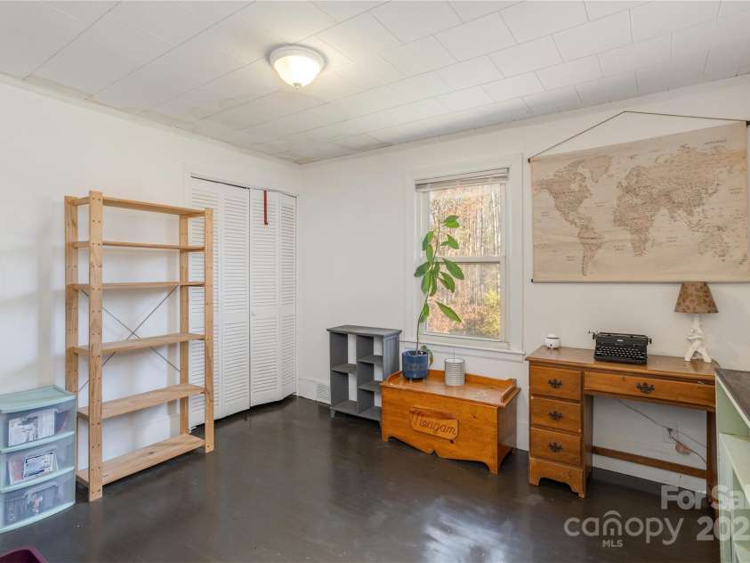 21 Walker Street Extension, Columbus, NC 28722.  MLS# CAR4321536, YatesRealty ID 4061. 