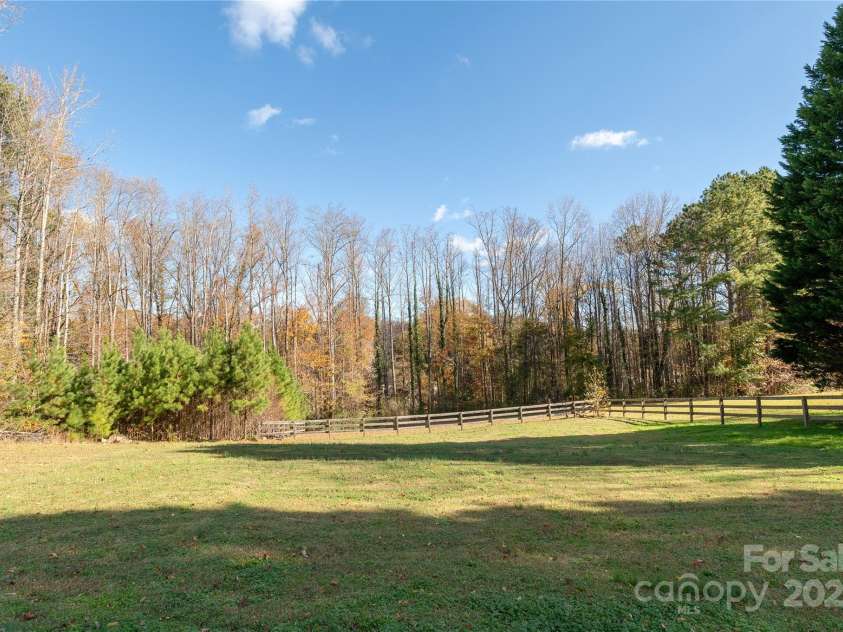 21 Walker Street Extension, Columbus, NC 28722.  MLS# CAR4321536, YatesRealty ID 4061. 