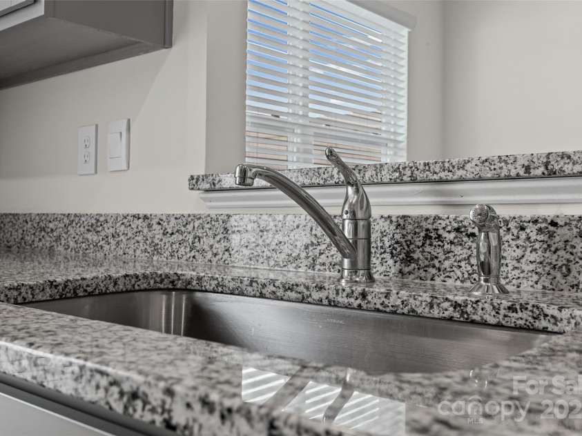 522 Trading Post Lane, York, SC 29745.  MLS# CAR4332749, YatesRealty ID 4061. 