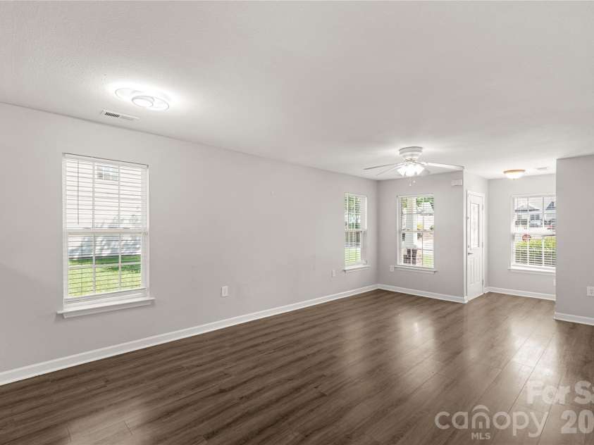 952 Olde Towne Way, Rock Hill, SC 29732.  MLS# CAR4409005, YatesRealty ID 40612. 