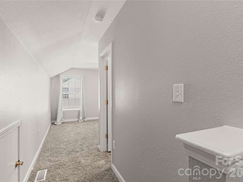 952 Olde Towne Way, Rock Hill, SC 29732.  MLS# CAR4409005, YatesRealty ID 40612. 