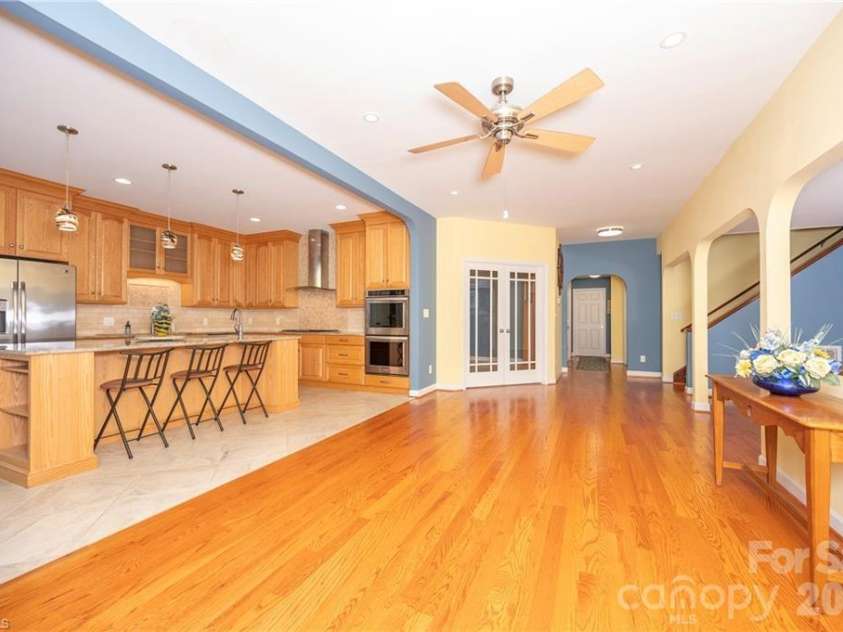 144 Riverside Court, Lexington, NC 27292.  MLS# CAR4410128, YatesRealty ID 40615. 