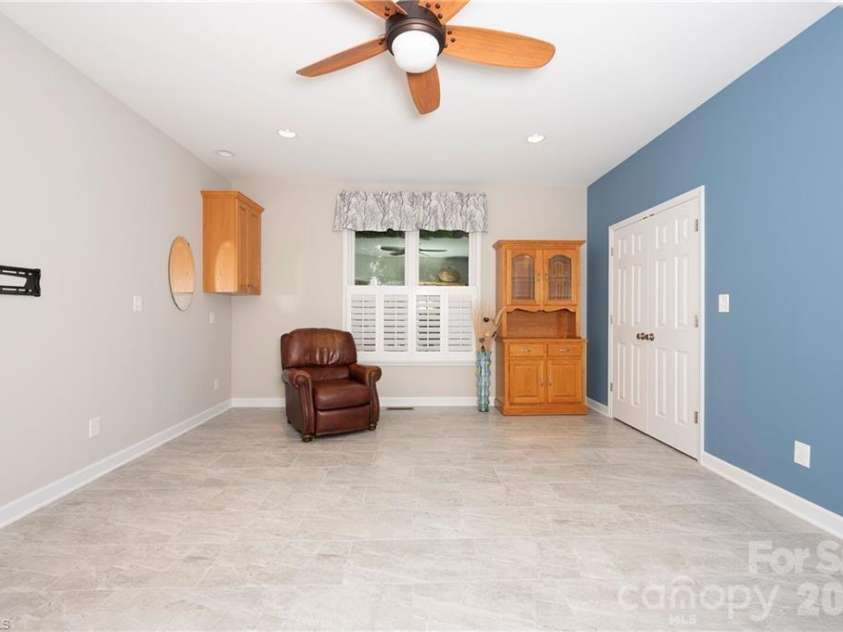 144 Riverside Court, Lexington, NC 27292.  MLS# CAR4410128, YatesRealty ID 40615. 