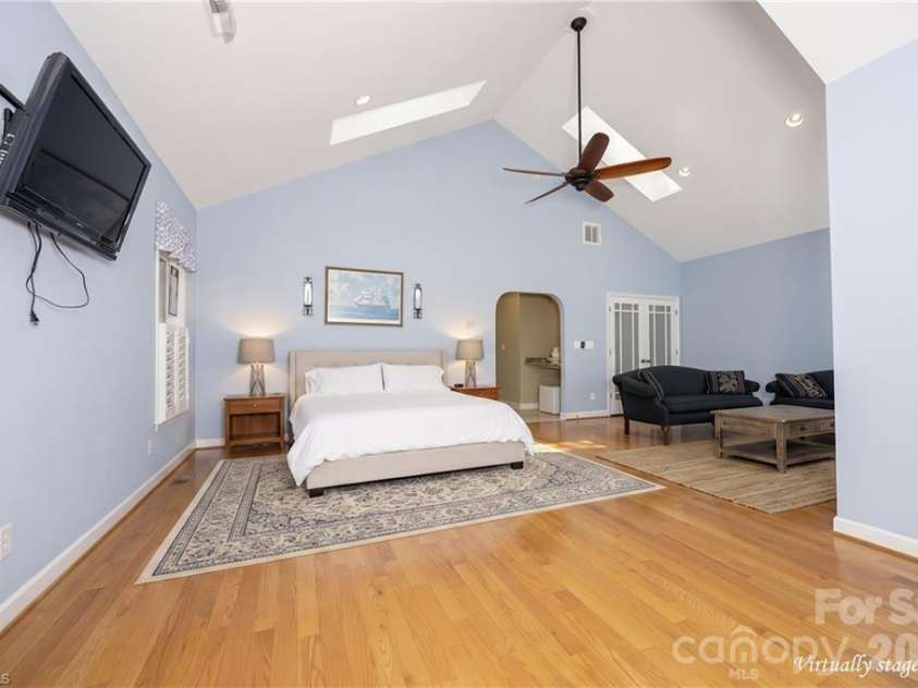 144 Riverside Court, Lexington, NC 27292.  MLS# CAR4410128, YatesRealty ID 40615. 