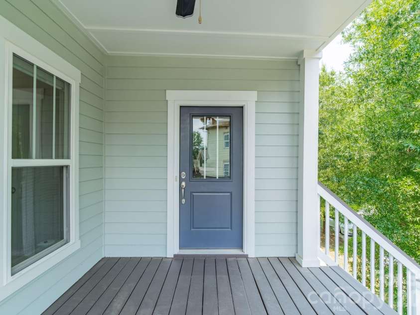 10236 Vanguard Parkway, Huntersville, NC 28078.  MLS# CAR4409984, YatesRealty ID 40616. 