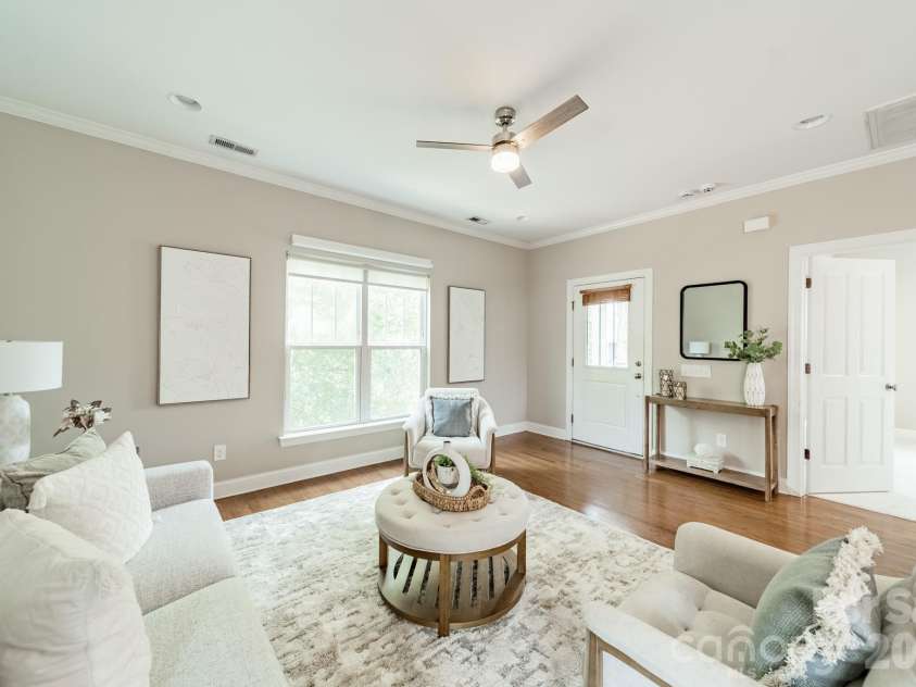 10236 Vanguard Parkway, Huntersville, NC 28078.  MLS# CAR4409984, YatesRealty ID 40616. 