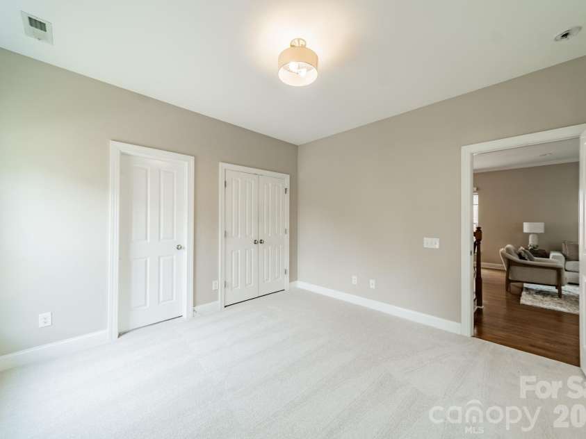 10236 Vanguard Parkway, Huntersville, NC 28078.  MLS# CAR4409984, YatesRealty ID 40616. 