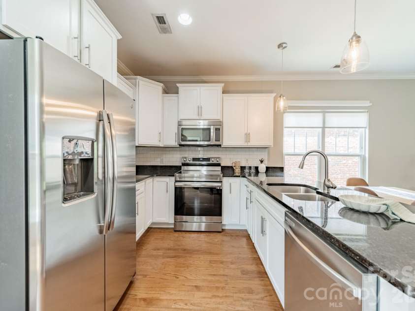 10236 Vanguard Parkway, Huntersville, NC 28078.  MLS# CAR4409984, YatesRealty ID 40616. 