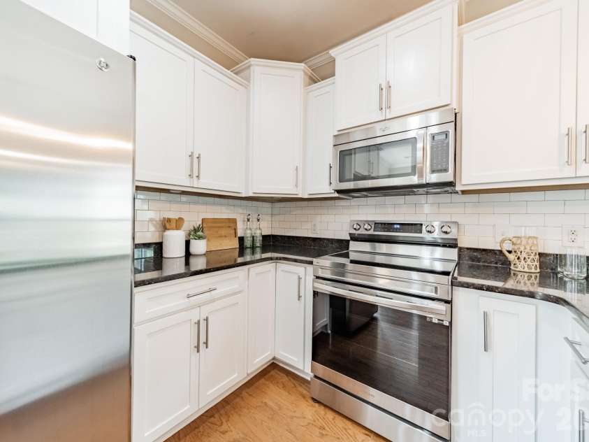10236 Vanguard Parkway, Huntersville, NC 28078.  MLS# CAR4409984, YatesRealty ID 40616. 