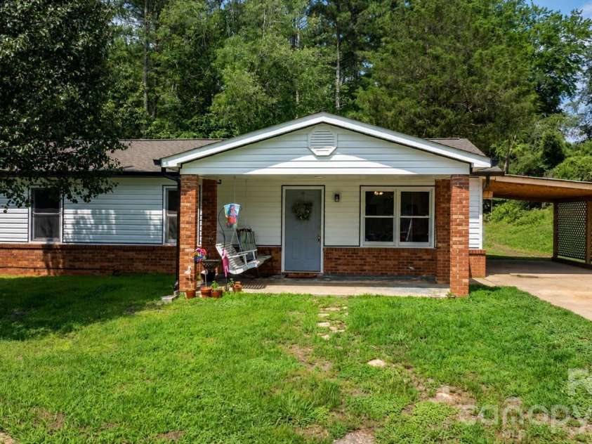 5149 Bloomfield Estate, Granite Falls, NC 28630.  MLS# CAR4406868, YatesRealty ID 40617. 