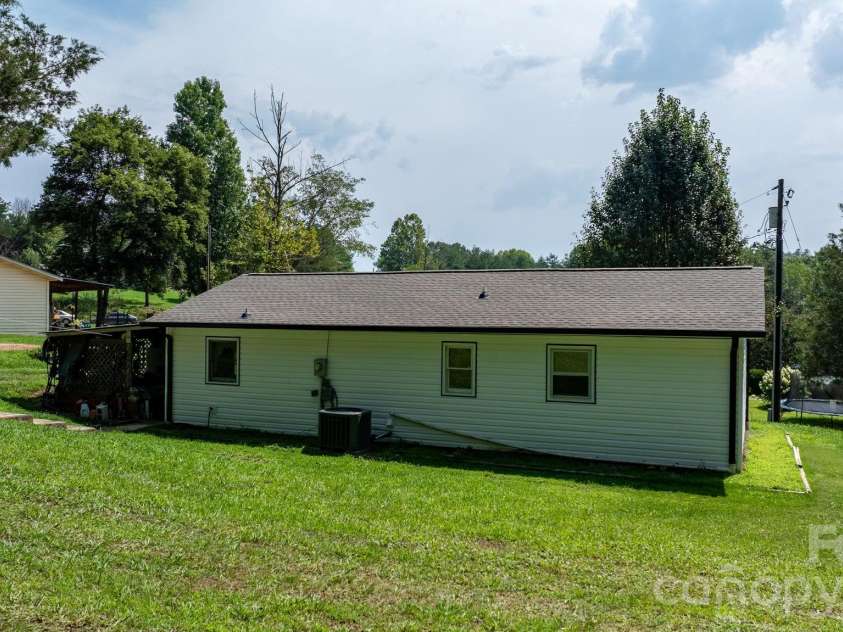 5149 Bloomfield Estate, Granite Falls, NC 28630.  MLS# CAR4406868, YatesRealty ID 40617. 